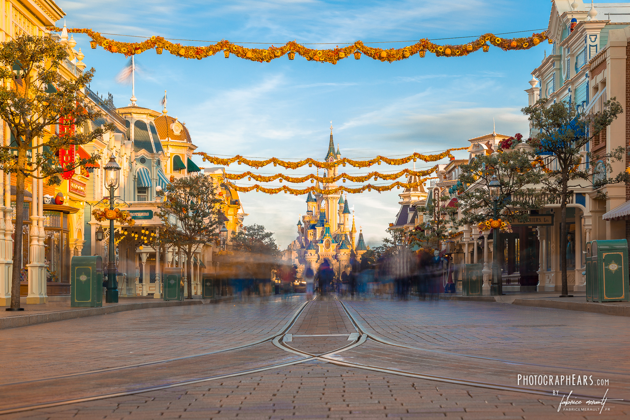 Disneyland Paris Halloween Festival 2018 - Main Street USA et le château