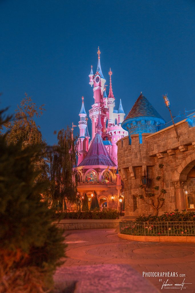 Fantasyland et le Château de la Belle au Bois Dormant