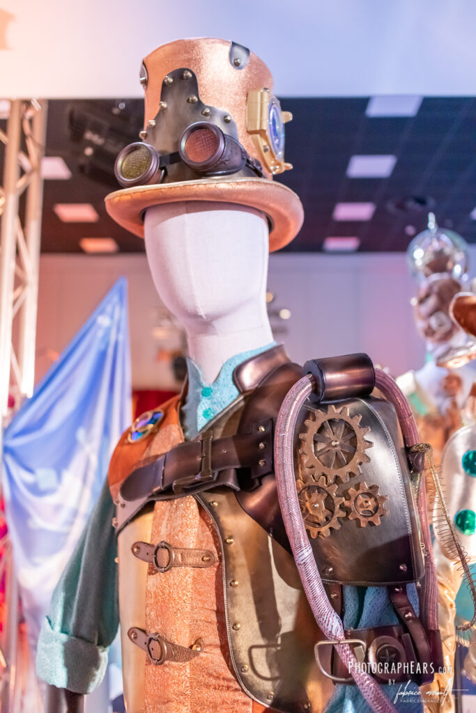 Costume de parade du 25ème anniversaire de Disneyland Paris (dans le style Steampunk)