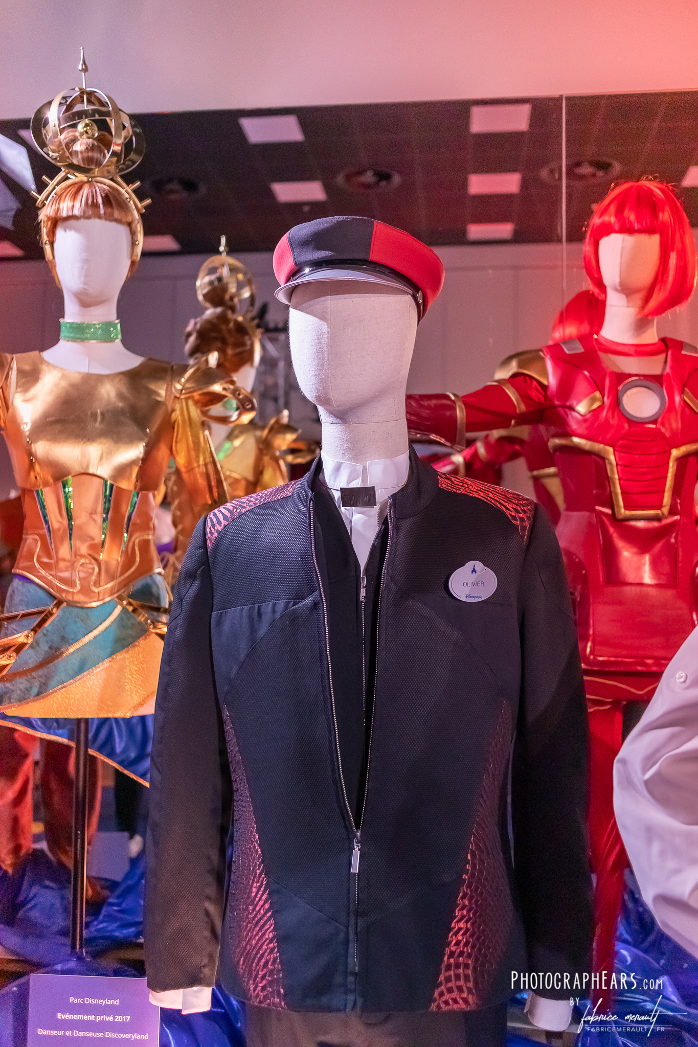 Nouveau costume Cast member du Disney's Hotel New York - The Art of Marvel