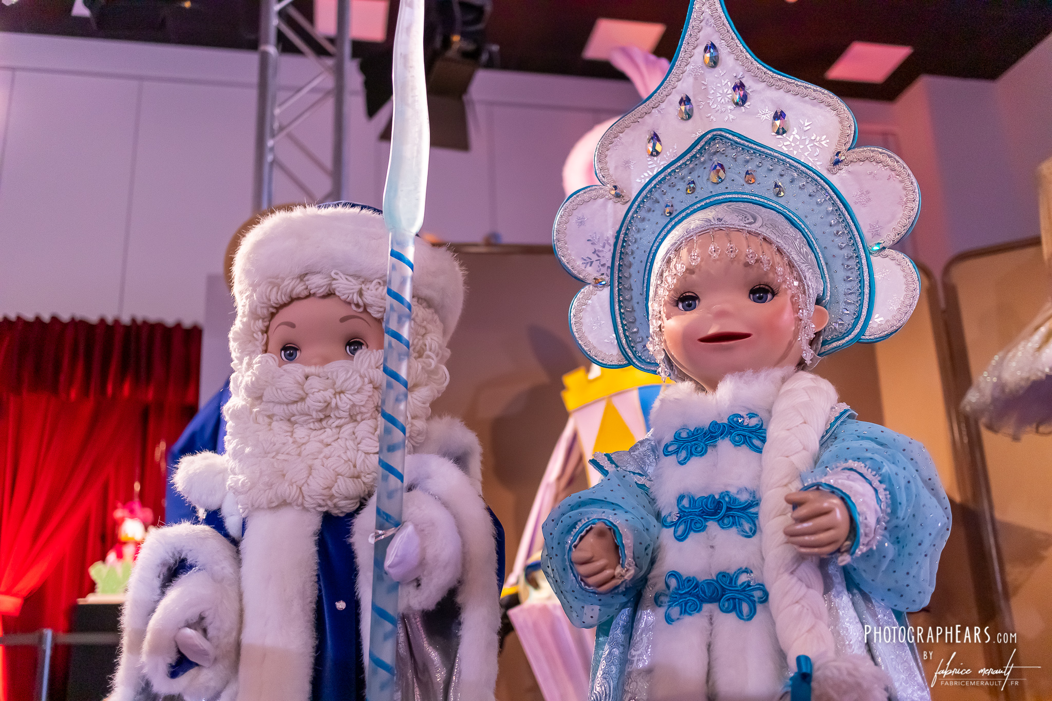 Costume des poupées de l'attraction "It's A Small World"