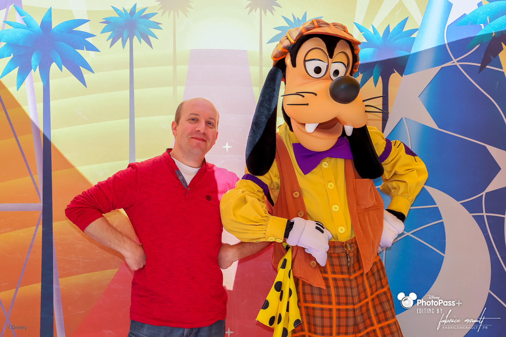 Photo PhotoPass avec Dingo / Goofy, sur la photolocation à côté de Frontlot