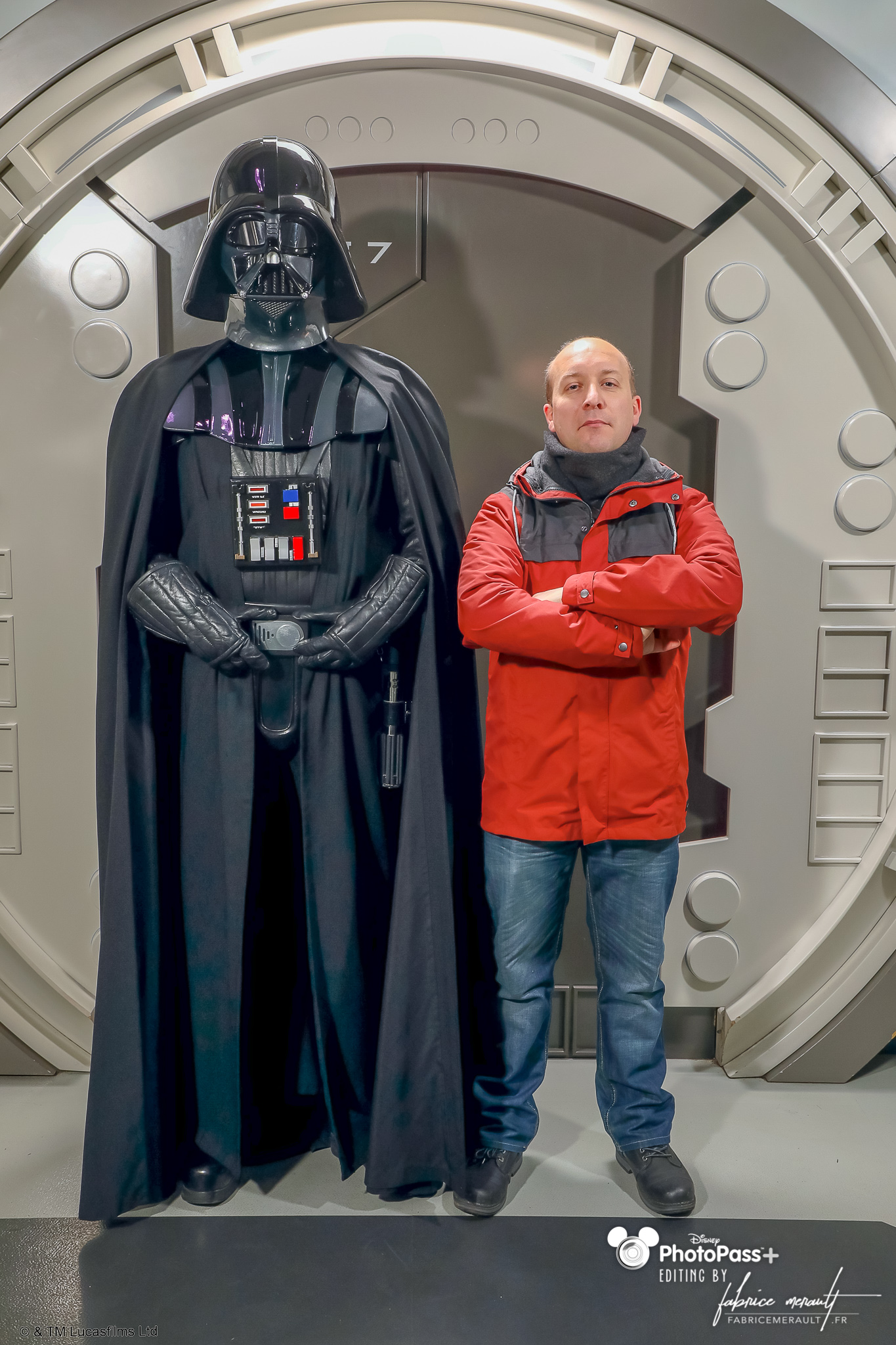 Fabrice, photographe PhotoPass à Disneyland Paris — Photo avec Dark Vador