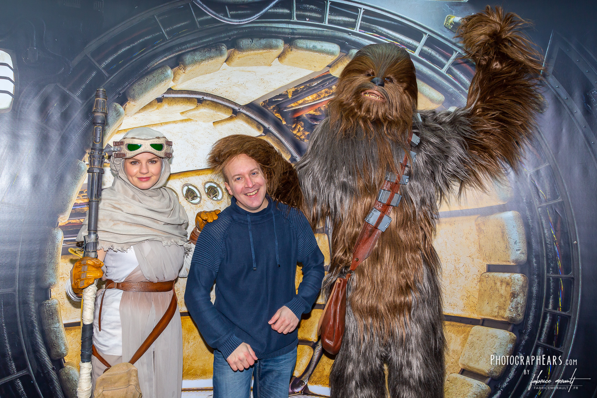 Fabrice, photographe PhotoPass à Disneyland Paris — Photo avec Rey Skywalker et Chewbacca
